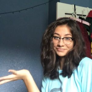 Meet your Posher, Alyssa